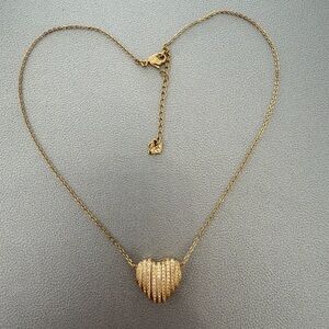 Swarovski Elegant Gold Heart Pendant Necklace